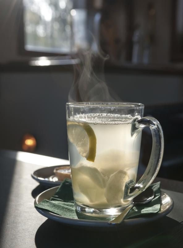 DIY IMMUNITY BOOSTING REMEDIES WITH RAW HONEY  For all me holistic health enthusiasts